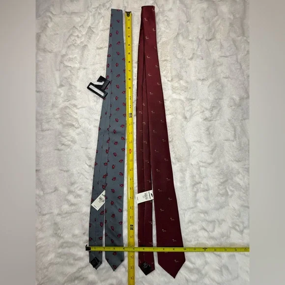 Express Skinny Ties! A Holiday Weiner and Crabs!  Enjoy 🥳 - Picture 3 of 4